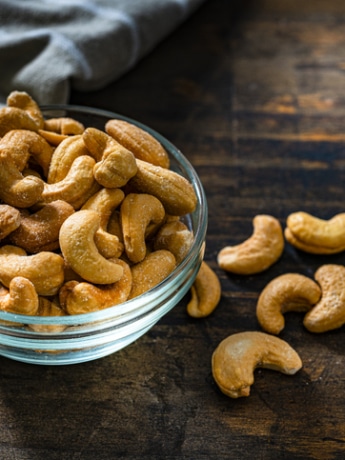 Whether you’re making delicious holiday gifts for neighbors, colleagues, and friends; an after-school snack for ravenous school children; or preparing to welcome guests for a gathering, count on these Cinnamon Roasted Cashews to be a sure hit with the perfect balance of sweet, salty, and crunchy! Glenda’s Farmhouse cashews are ideal for creating this tasty treat. We value providing wholesome ingredients at an affordable price point with efficient and easy online ordering and delivery right to your door. Shopping with Glenda’s is also an excellent choice for those who prioritize suppliers that are committed to the environment. We embrace regenerative agriculture practices, including water conservation, recycling, and protecting pollinators and biodiversity.